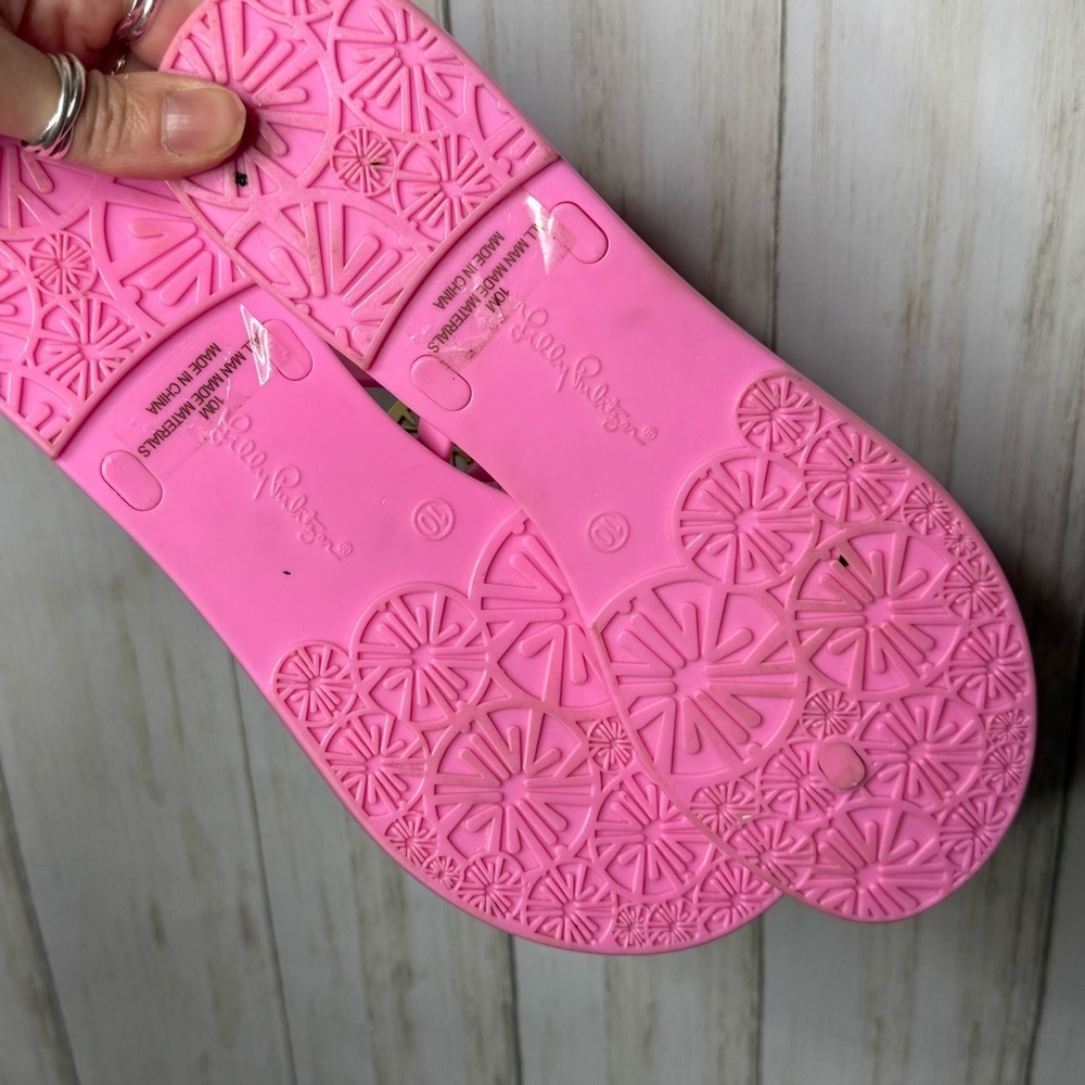 Lilly Pulitzer Pink Sandals with Gold Accents size 10 - Picture 5 of 6
